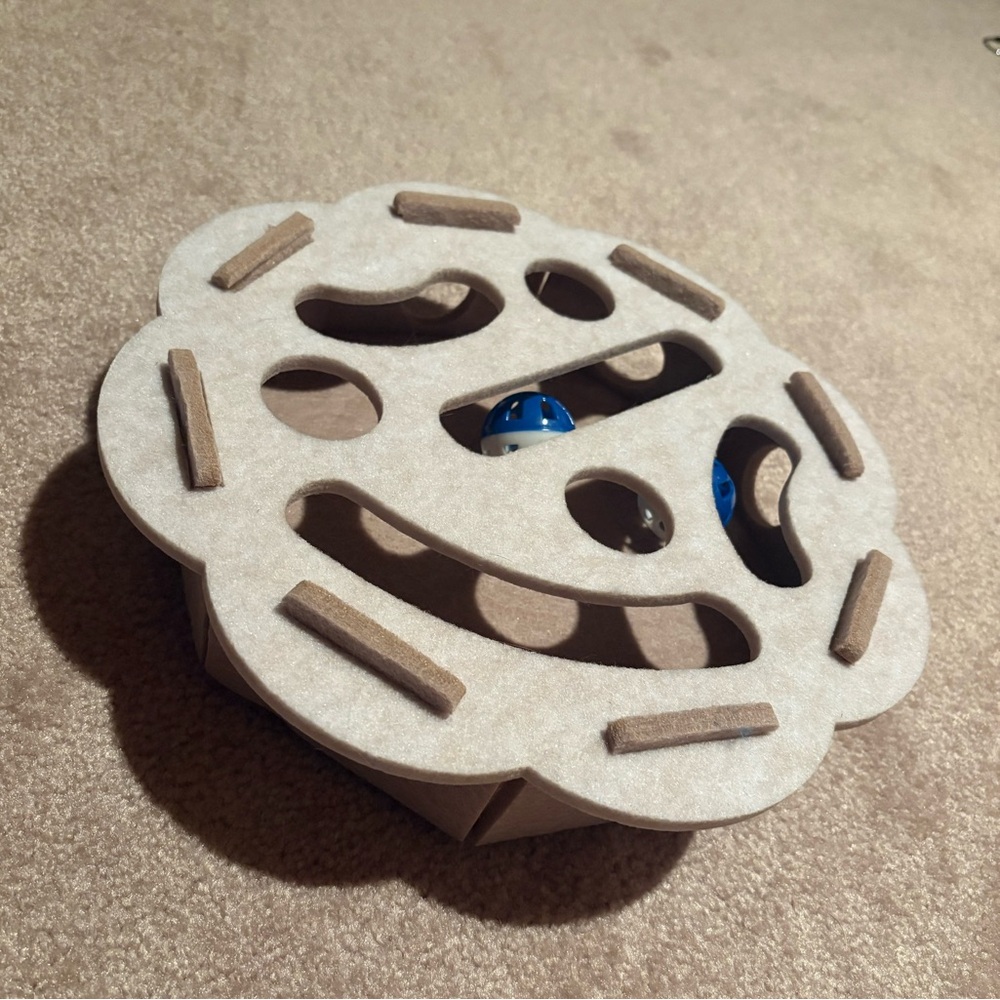 Cat toy with two balls
